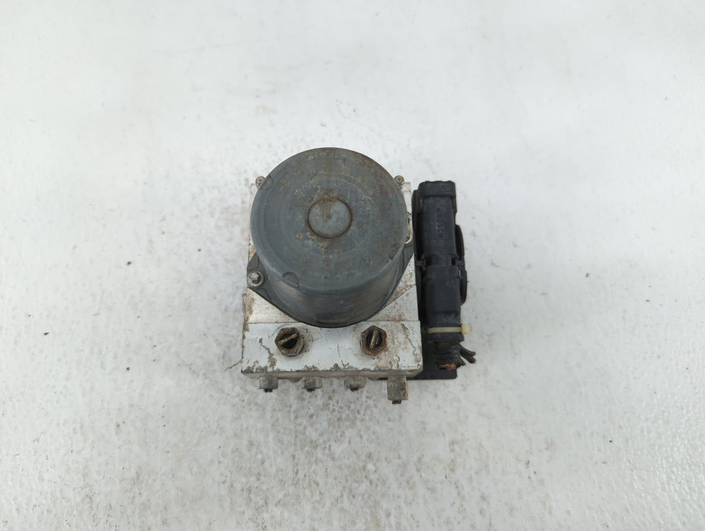 2014 Nissan Maxima ABS Pump Control Module Replacement P/N:47660 ZY90C Fits OEM Used Auto Parts - Oemusedautoparts1.com