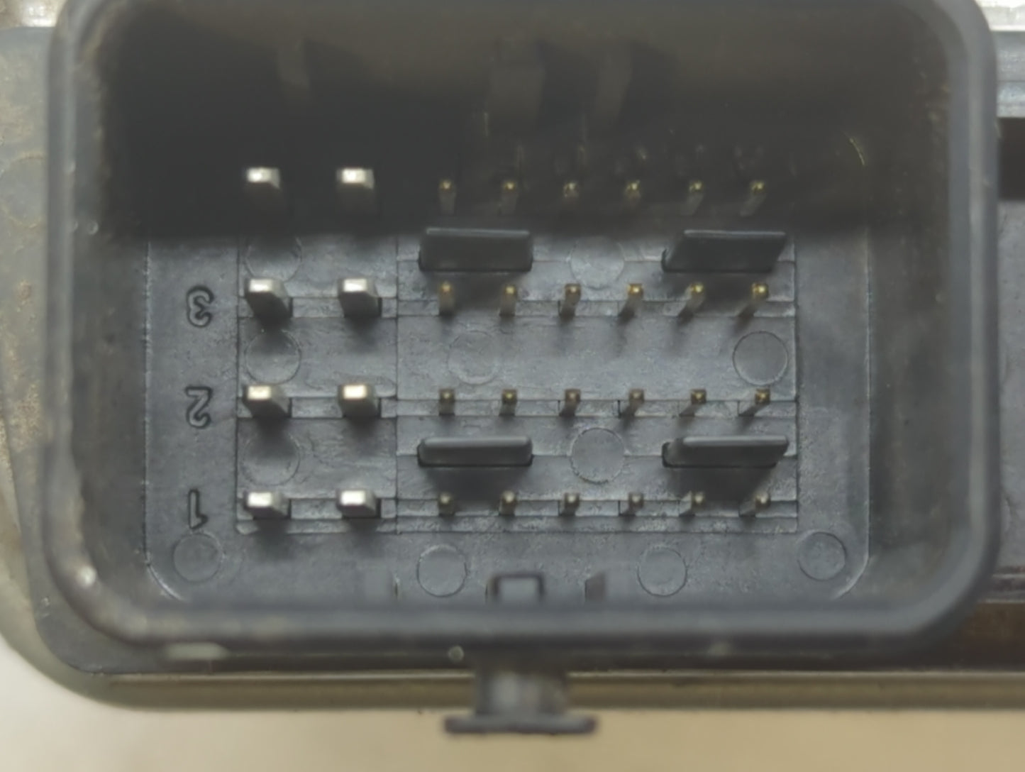 2014 Nissan Maxima PCM Engine Control Computer ECU ECM PCU OEM P/N:NEC009-003 NEC005-070 Fits OEM Used Auto Parts - Oemuseda