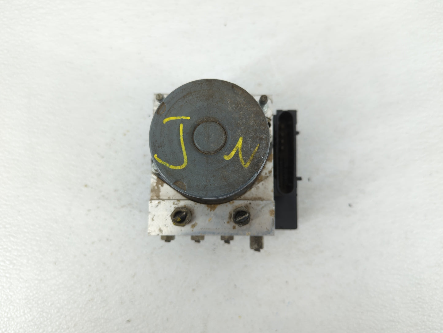 2014 Nissan Maxima ABS Pump Control Module Replacement P/N:47660 ZY90C Fits OEM Used Auto Parts - Oemusedautoparts1.com