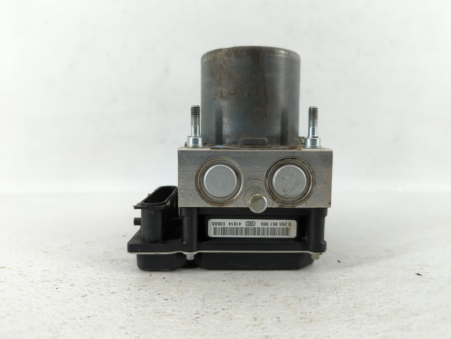2014 Nissan Maxima ABS Pump Control Module Replacement P/N:47660 ZY90C Fits OEM Used Auto Parts - Oemusedautoparts1.com