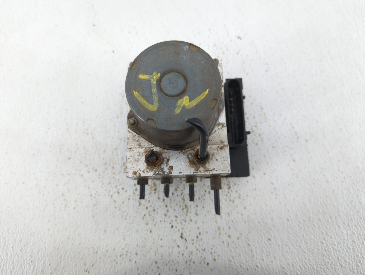 2014 Nissan Maxima ABS Pump Control Module Replacement P/N:47660 ZY90C Fits OEM Used Auto Parts - Oemusedautoparts1.com