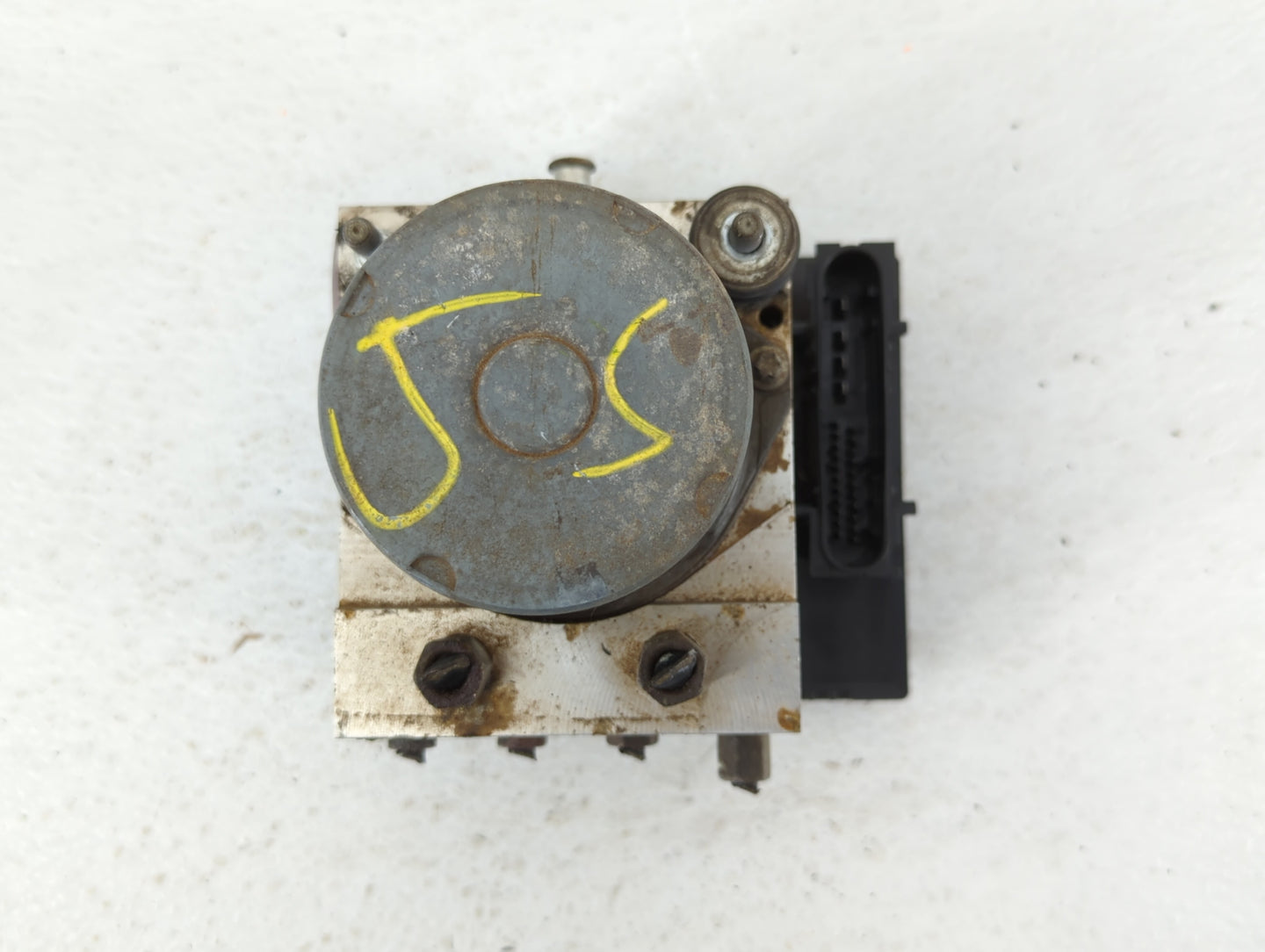 2014 Nissan Maxima ABS Pump Control Module Replacement P/N:47660 ZY90C Fits OEM Used Auto Parts - Oemusedautoparts1.com