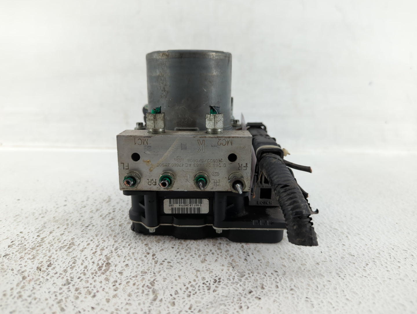 2014 Nissan Maxima ABS Pump Control Module Replacement P/N:47660 ZY90C Fits OEM Used Auto Parts - Oemusedautoparts1.com