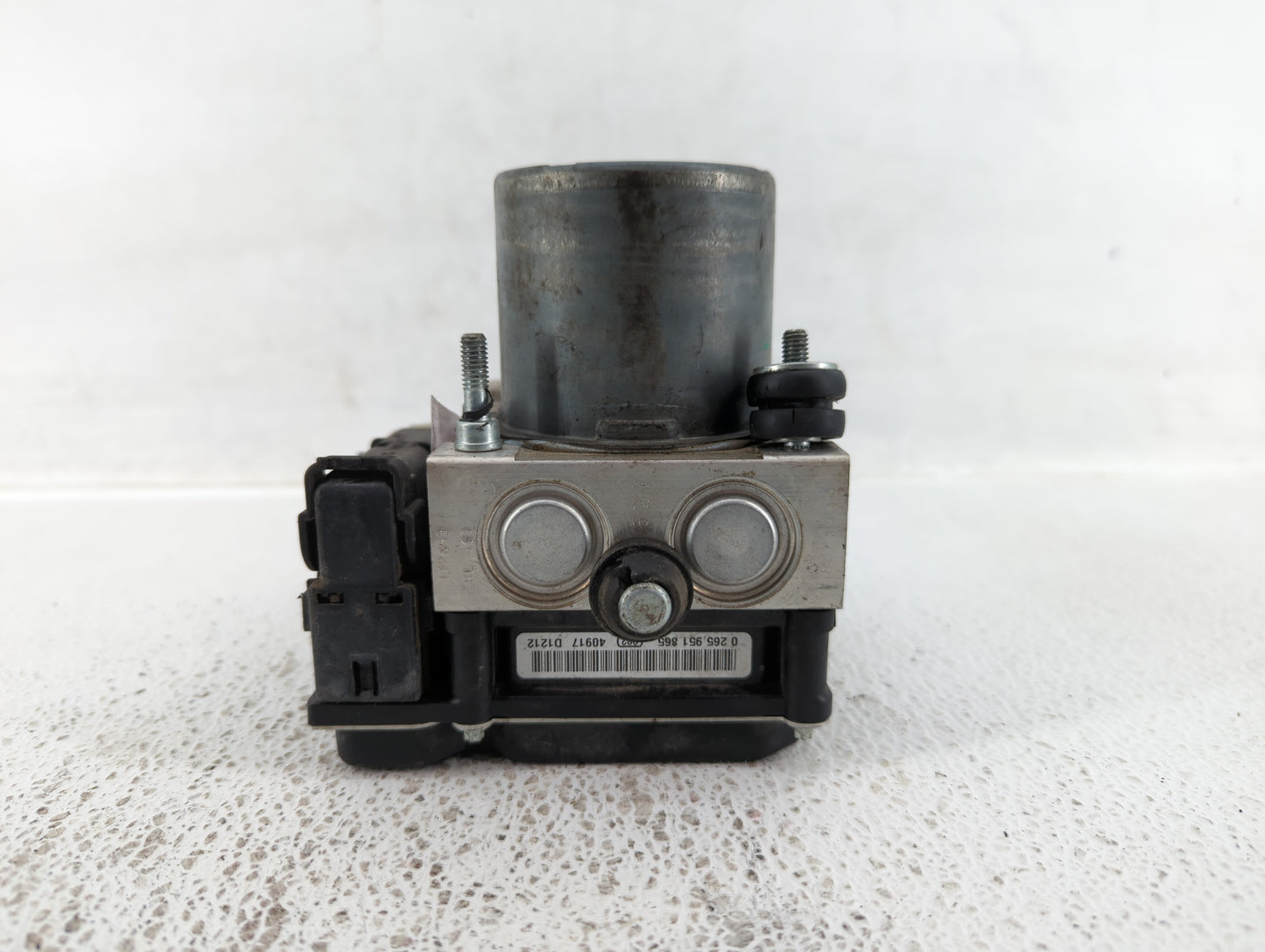 2014 Nissan Maxima ABS Pump Control Module Replacement P/N:47660 ZY90C Fits OEM Used Auto Parts - Oemusedautoparts1.com