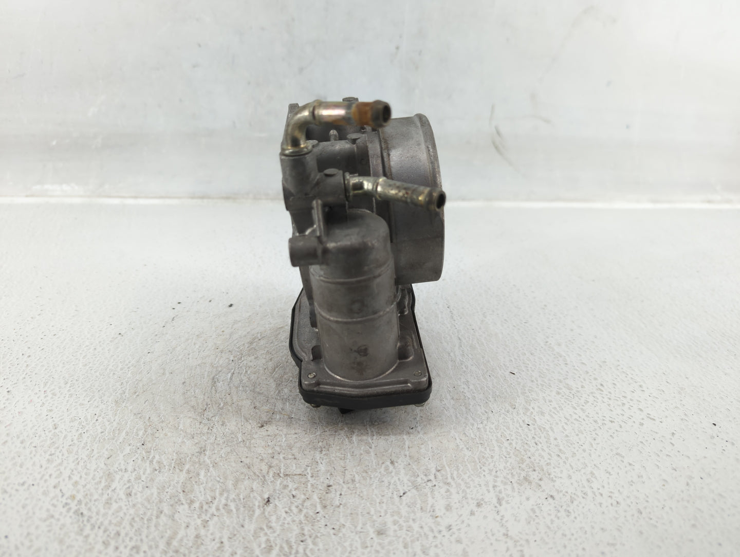 2009-2014 Nissan Maxima Throttle Body P/N:RME75-12 Fits Fits 2009 2010 2011 2012 2013 2014 OEM Used Auto Parts - Oemusedauto