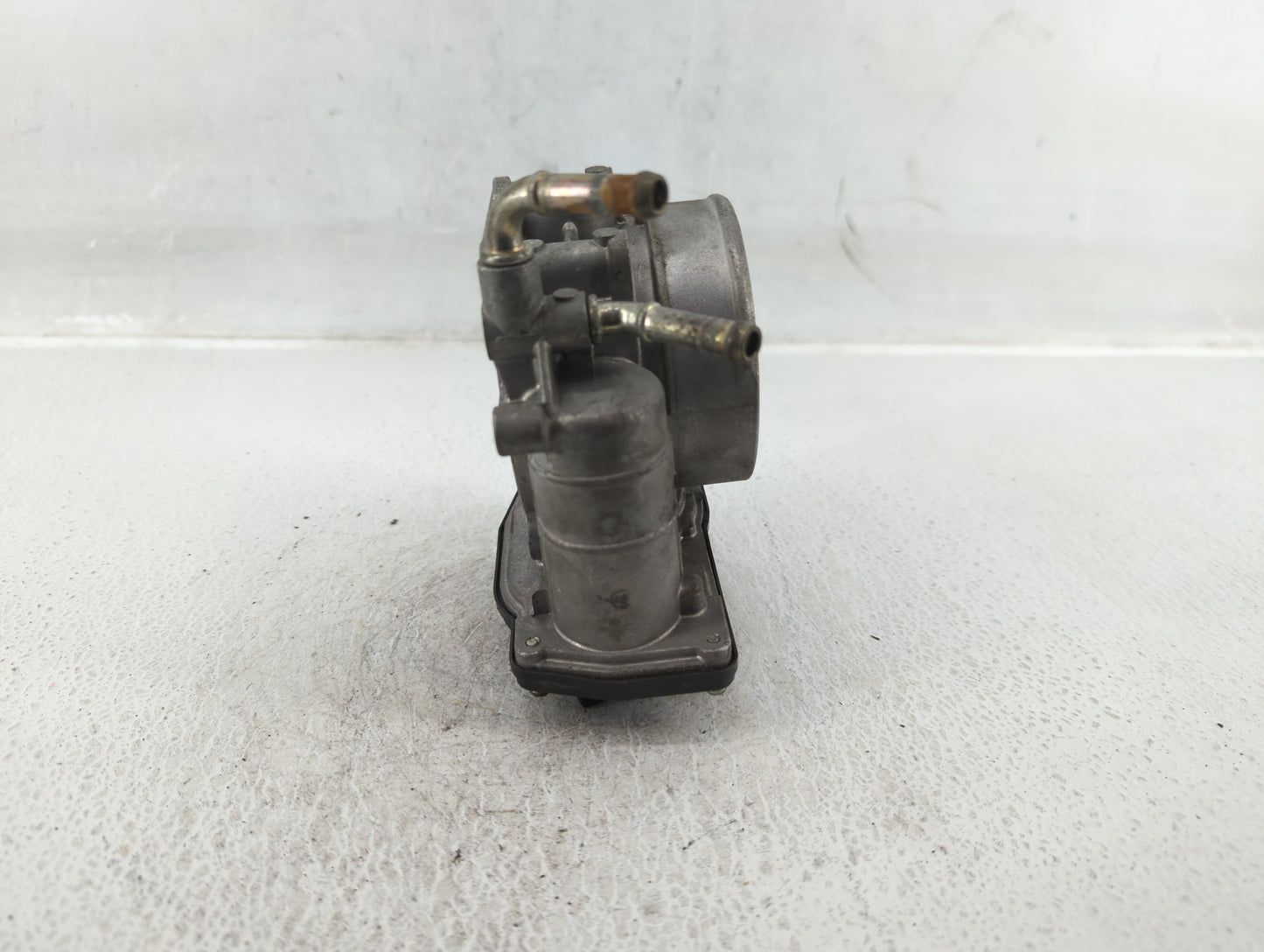 2009-2014 Nissan Maxima Throttle Body P/N:RME75-12 Fits Fits 2009 2010 2011 2012 2013 2014 OEM Used Auto Parts - Oemusedauto