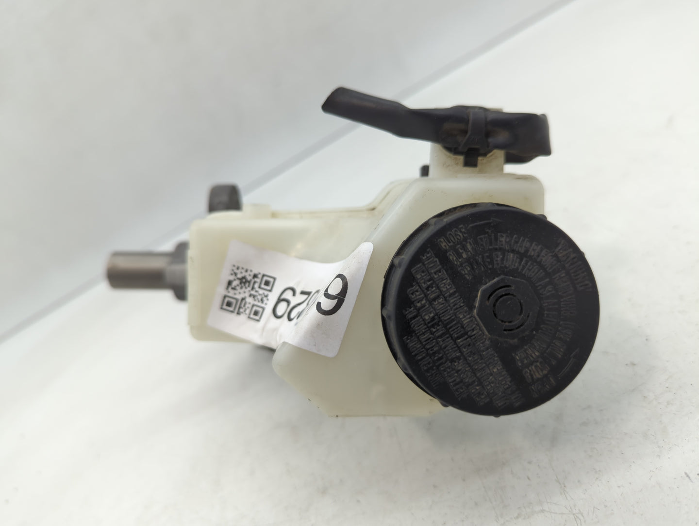 2009-2014 Nissan Maxima Brake Master Cylinder - Oemusedautoparts1.com