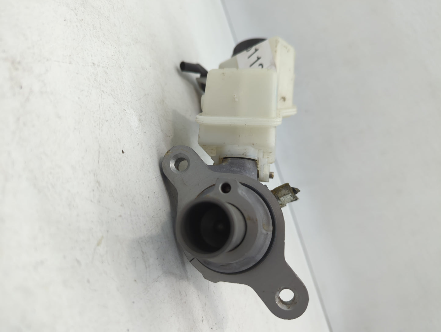 2009-2014 Nissan Maxima Brake Master Cylinder - Oemusedautoparts1.com