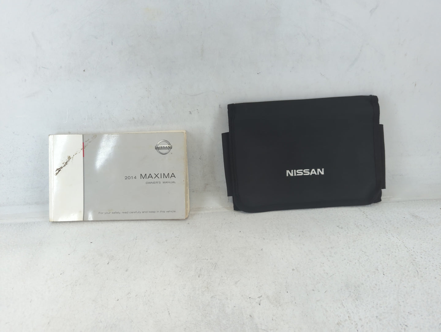 2014 Nissan Maxima Owners Manual Book Guide P/N:OM14E 0A35U0 OEM Used Auto Parts - Oemusedautoparts1.com