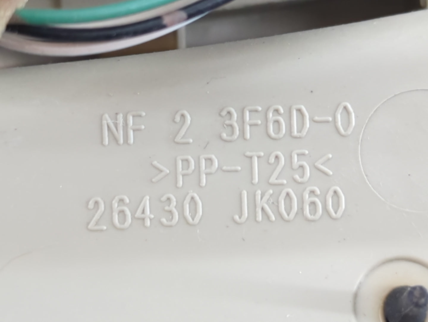 2014 Nissan Maxima Overhead Roof Console - Oemusedautoparts1.com