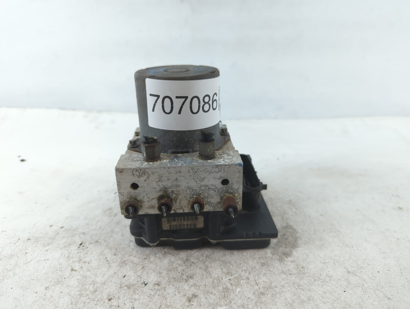 2014 Nissan Maxima ABS Pump Control Module Replacement P/N:0 265 251 463 AC Fits OEM Used Auto Parts - Oemusedautoparts1.com