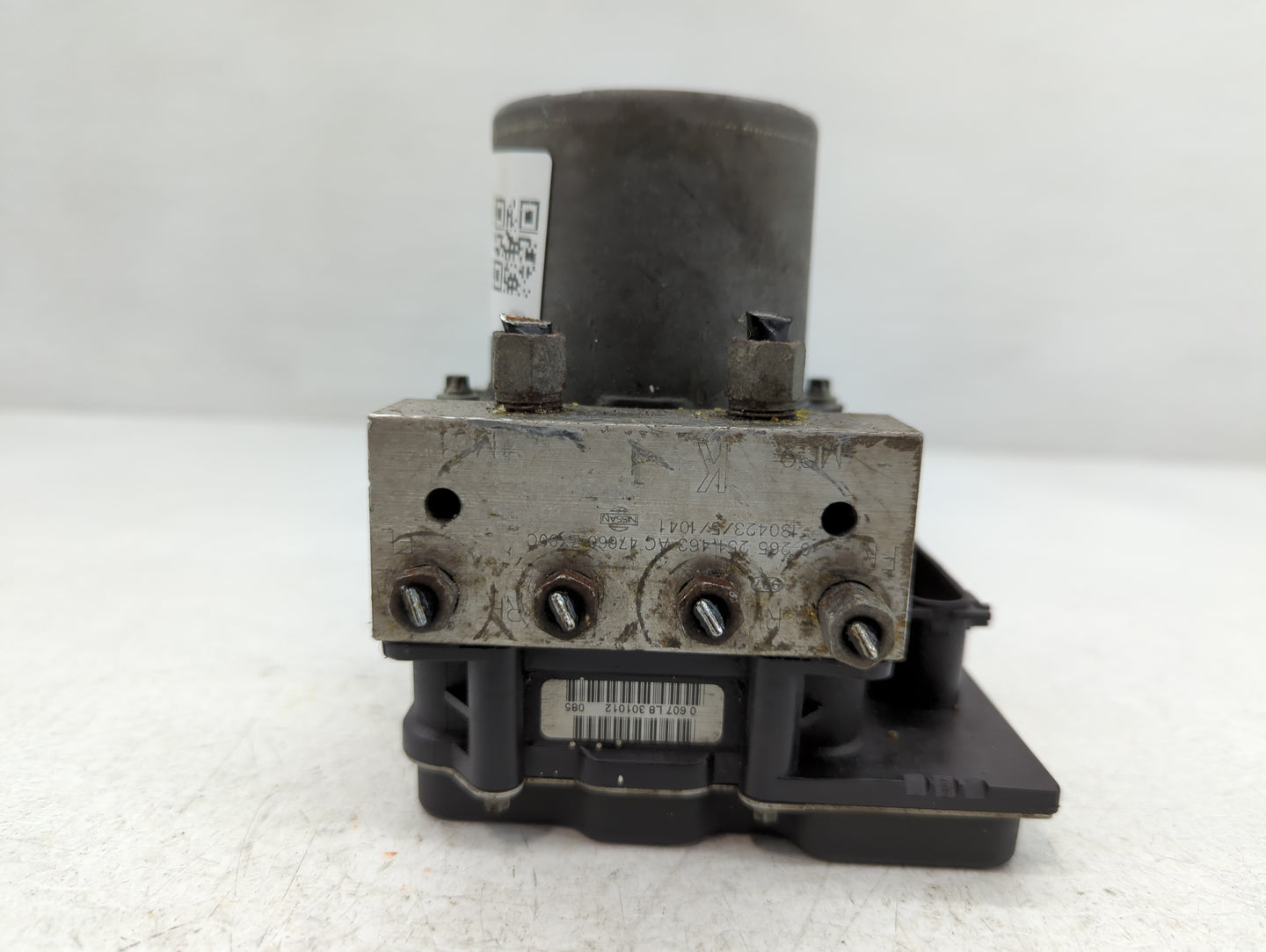 2014 Nissan Maxima ABS Pump Control Module Replacement P/N:41105 E0249 0 265 951 865 Fits OEM Used Auto Parts - Oemusedautop
