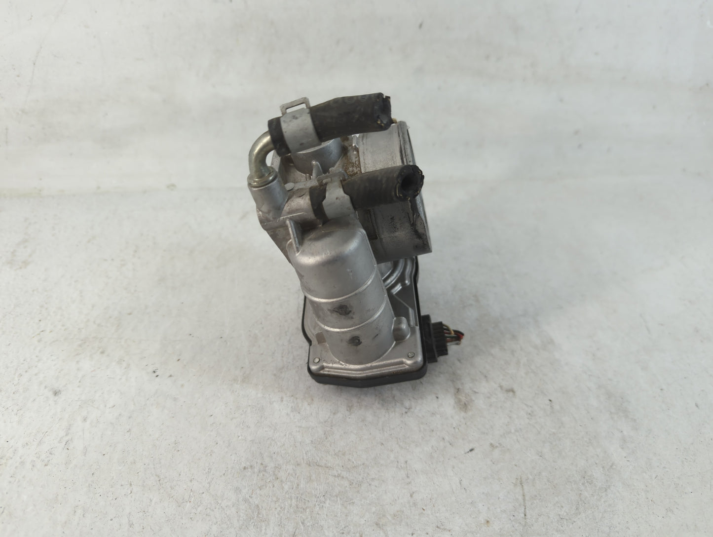 2009-2014 Nissan Maxima Throttle Body P/N:0622H RME75-12, K 0617 1, 526-01 Fits Fits 2009 2010 2011 2012 2013 2014 OEM Used 