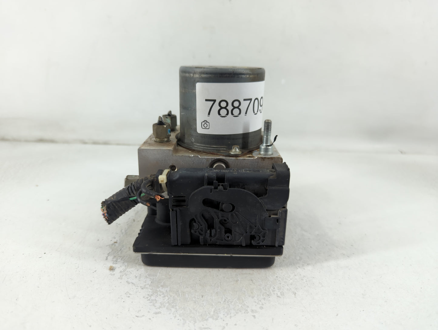 2014 Nissan Maxima ABS Pump Control Module Replacement P/N:47660 7Y90C 0 265 251 463 AC Fits OEM Used Auto Parts - Oemusedau