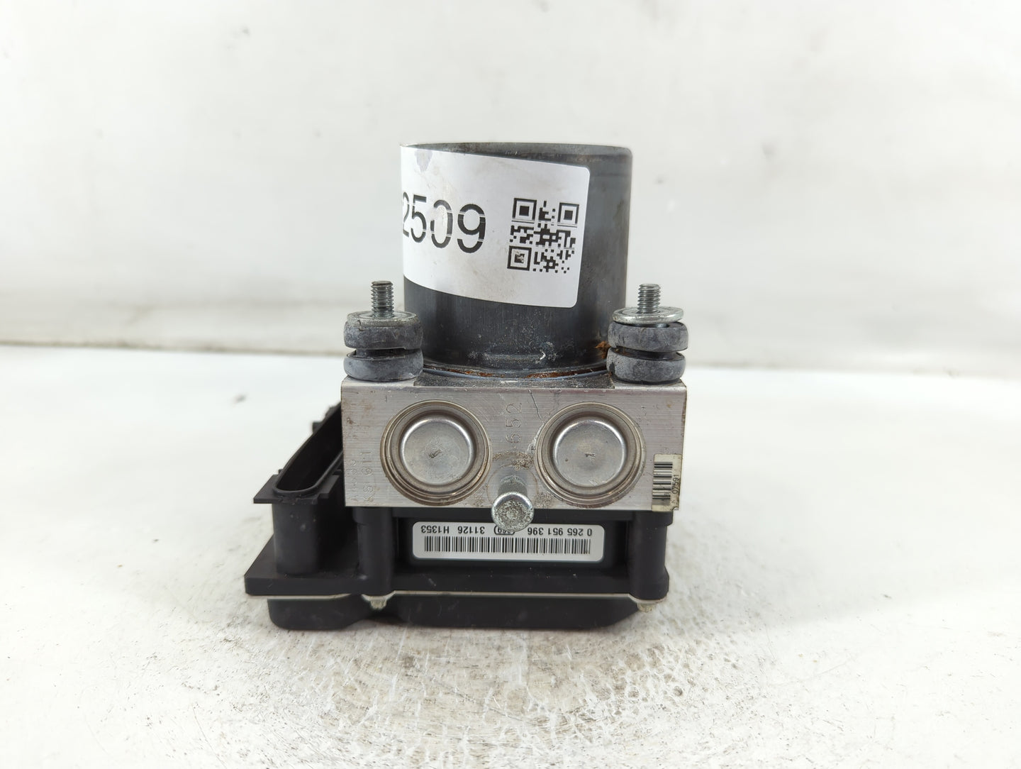 2014 Nissan Maxima ABS Pump Control Module Replacement P/N:47660 TNM0C 0265 231 595 Fits OEM Used Auto Parts - Oemusedautopa
