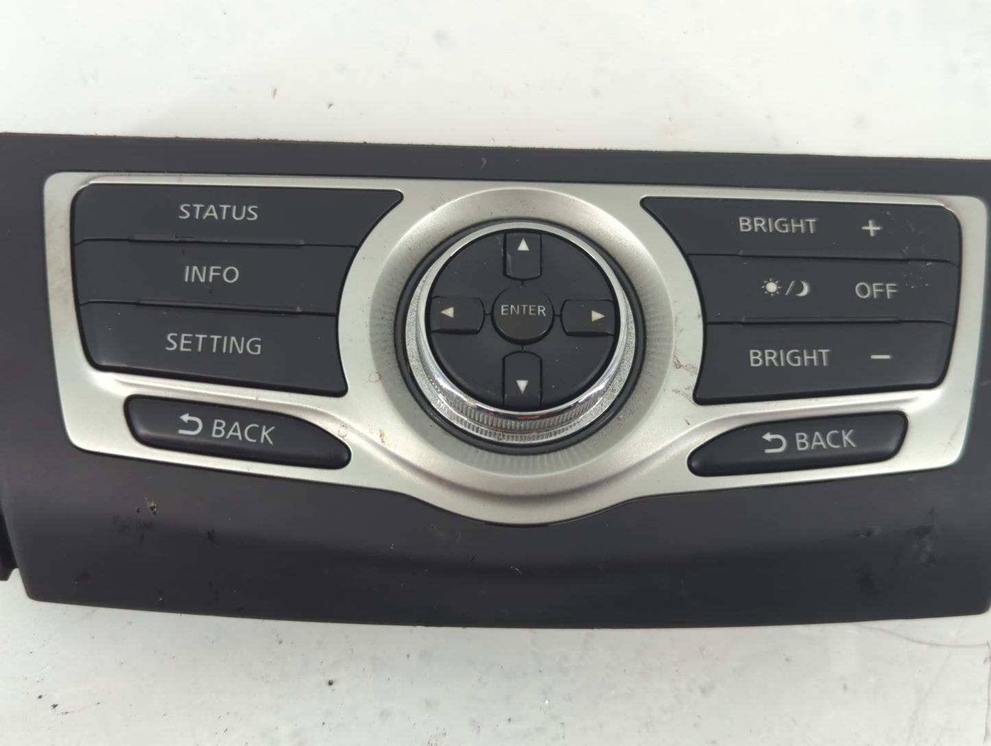 2011-2014 Nissan Murano Radio Control Panel - Oemusedautoparts1.com