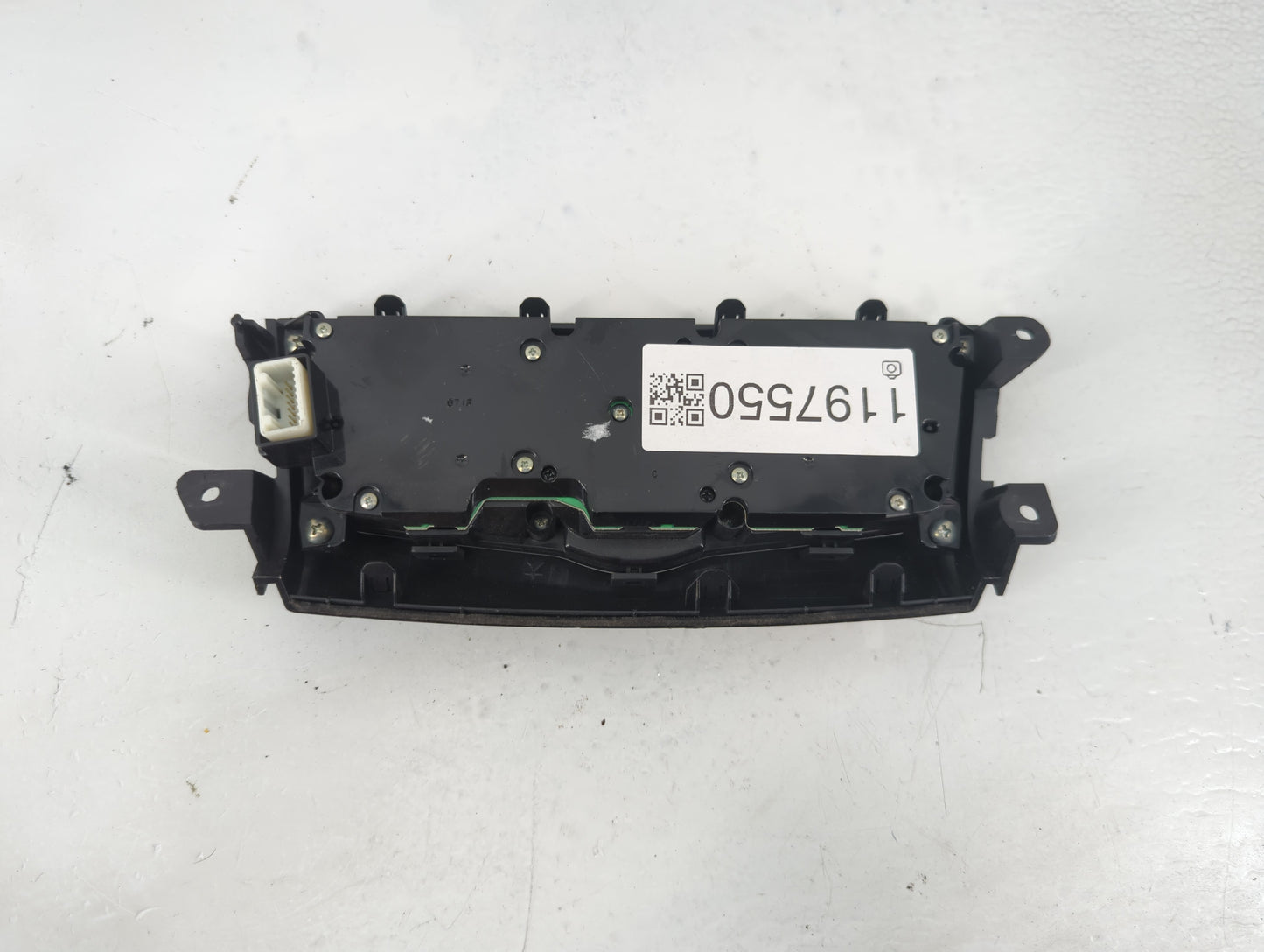 2011-2014 Nissan Murano Radio Control Panel - Oemusedautoparts1.com