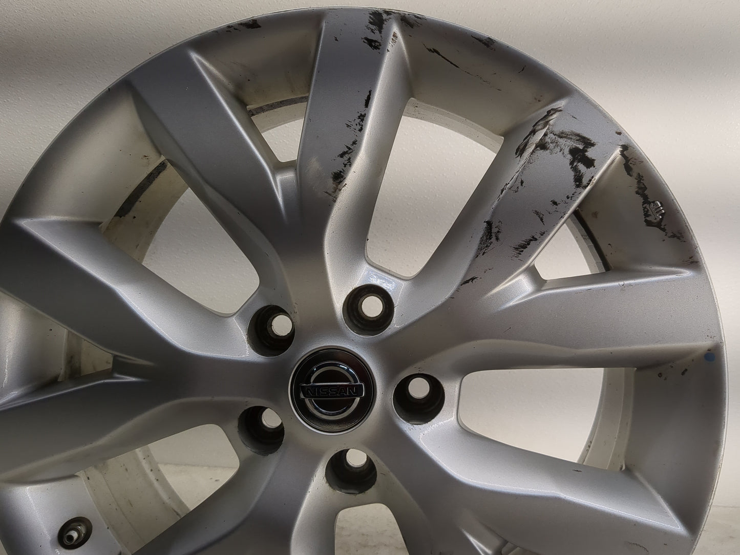 2011-2014 Nissan Murano Oem Wheel Rim - Oemusedautoparts1.com