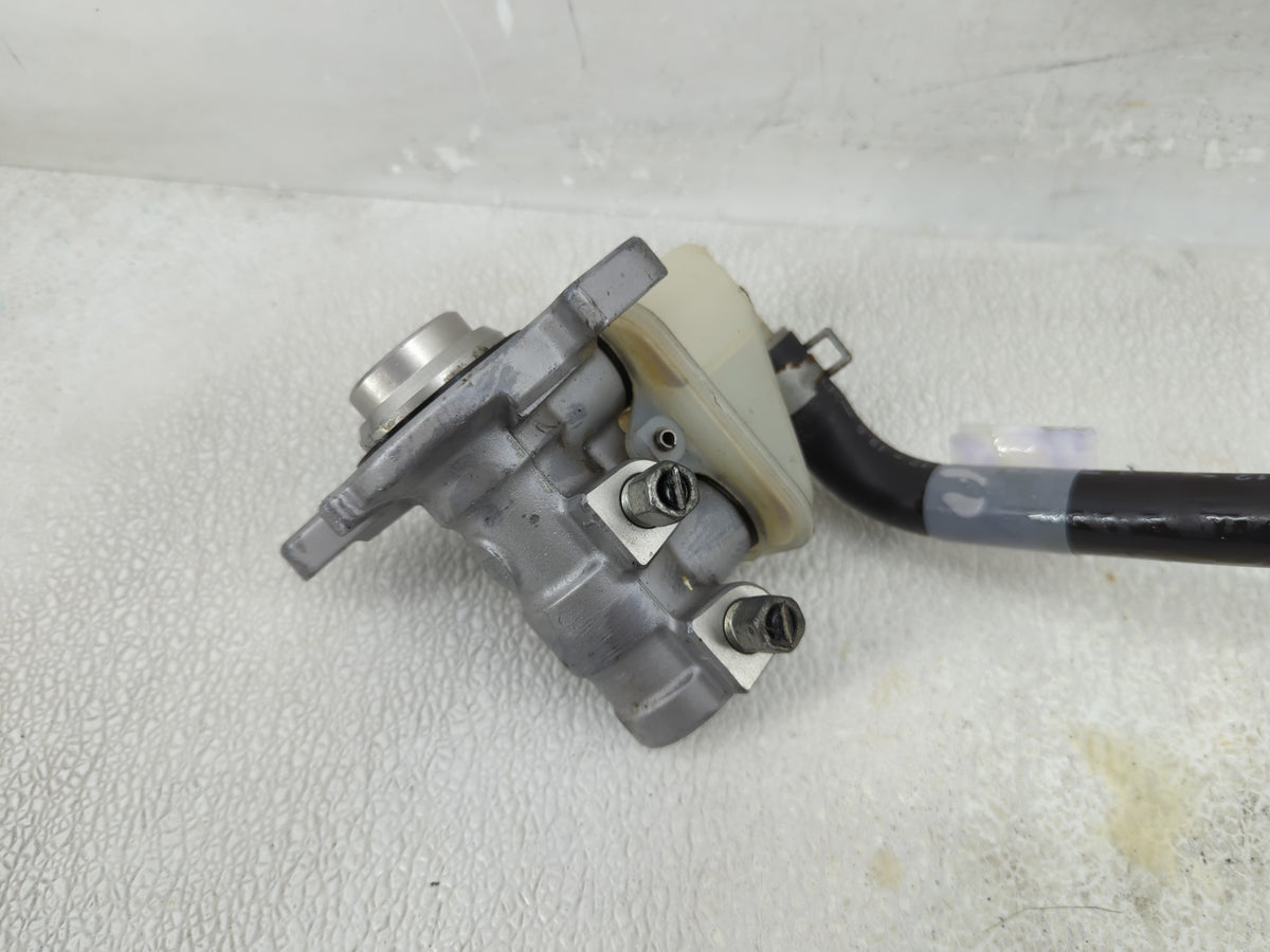2009-2014 Nissan Murano Brake Master Cylinder 1312553 - Oemusedautoparts1.com