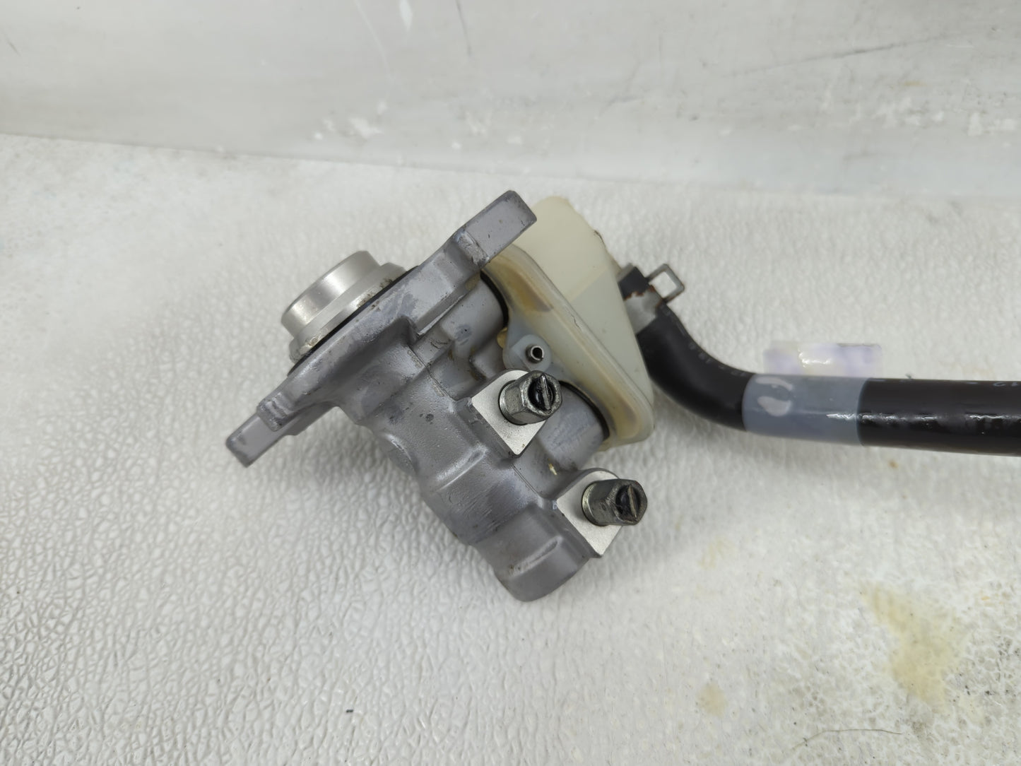 2009-2014 Nissan Murano Brake Master Cylinder 1312553 - Oemusedautoparts1.com
