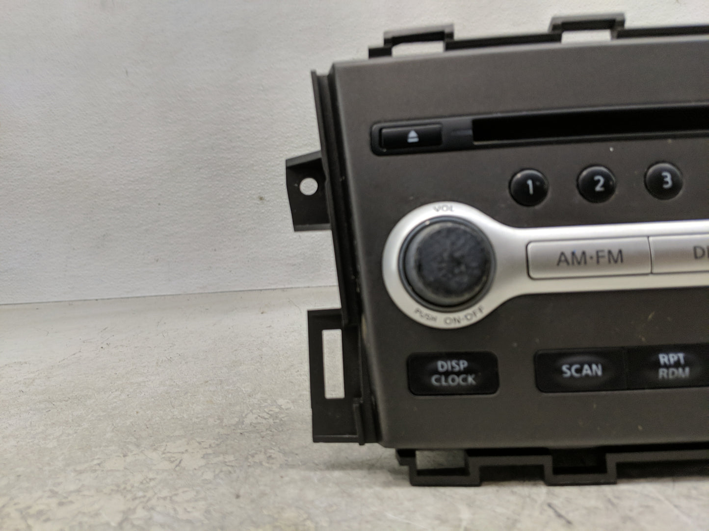2011-2014 Nissan Murano Radio AM FM Cd Player Receiver Replacement Fits Fits 2011 2012 2013 2014 OEM Used Auto Parts - Oemus