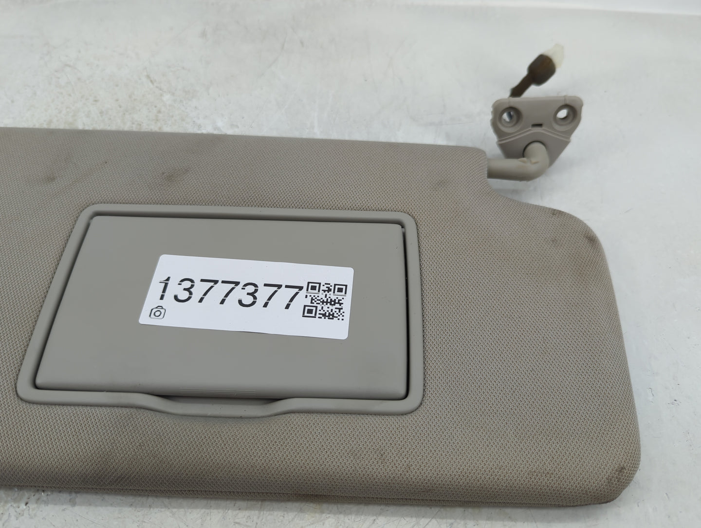 2009-2014 Nissan Murano Sun Visor Shade Replacement Passenger Right Mirror Fits Fits 2009 2010 2011 2012 2013 2014 OEM Used 