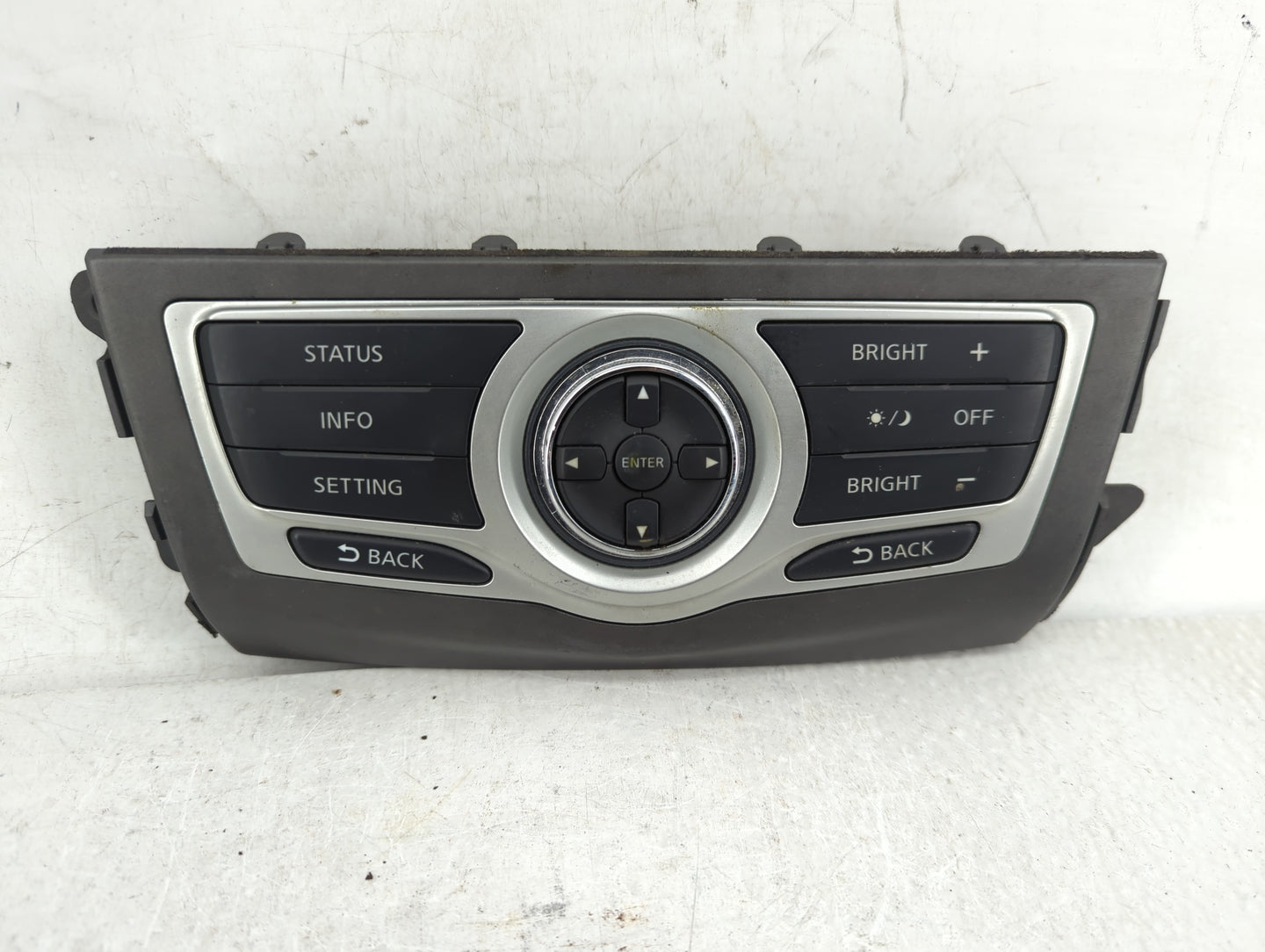 2011-2014 Nissan Murano Radio Control Panel - Oemusedautoparts1.com
