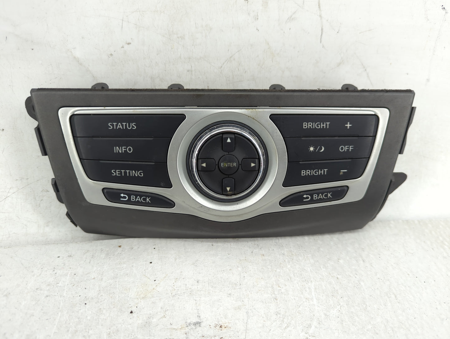 2011-2014 Nissan Murano Radio Control Panel - Oemusedautoparts1.com