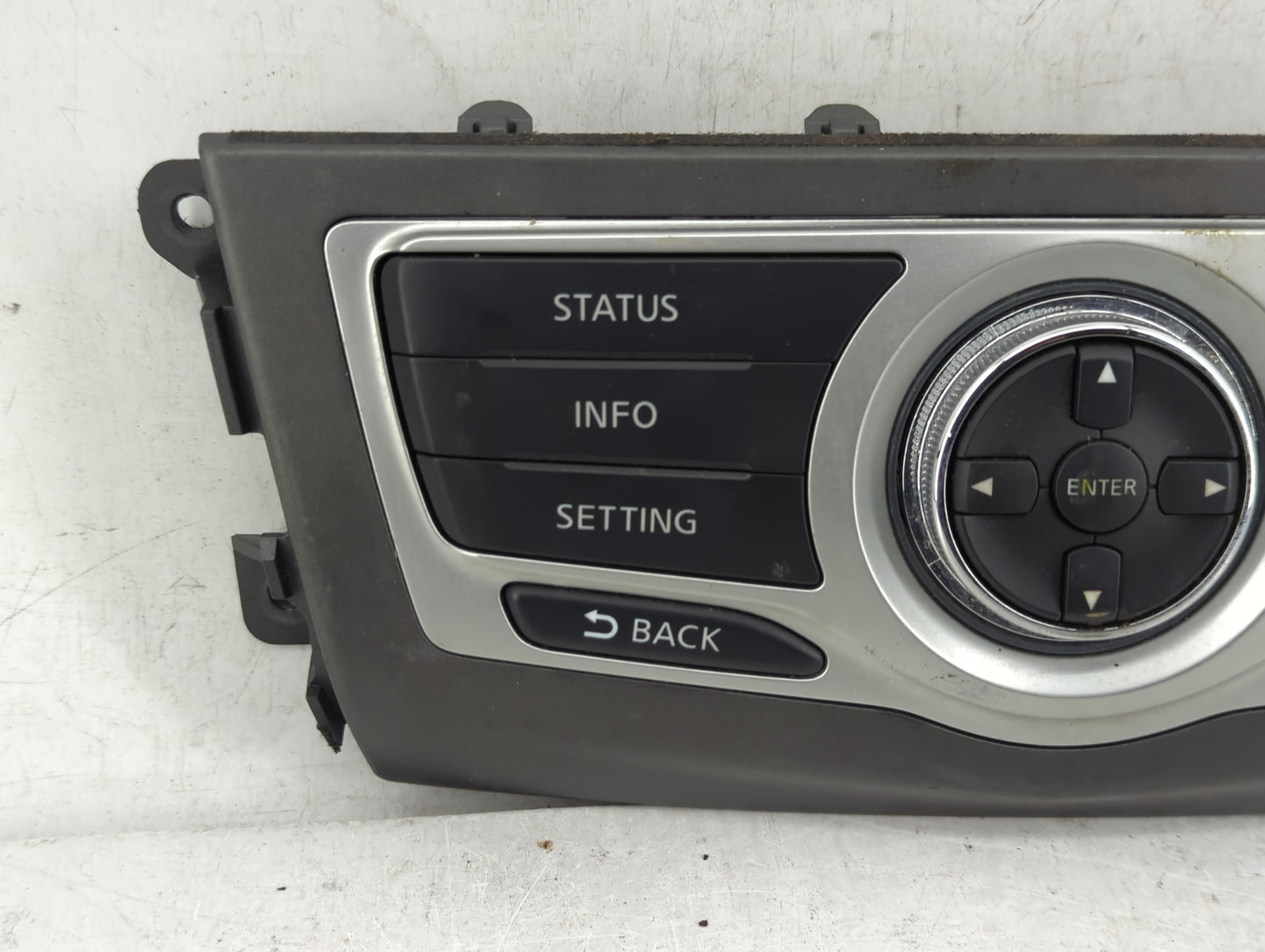 2011-2014 Nissan Murano Radio Control Panel - Oemusedautoparts1.com