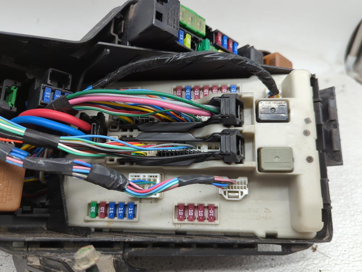 2013-2014 Nissan Murano Fusebox Fuse Box Panel Relay Module P/N:284B71AA6B Fits Fits 2013 2014 OEM Used Auto Parts - Oemused