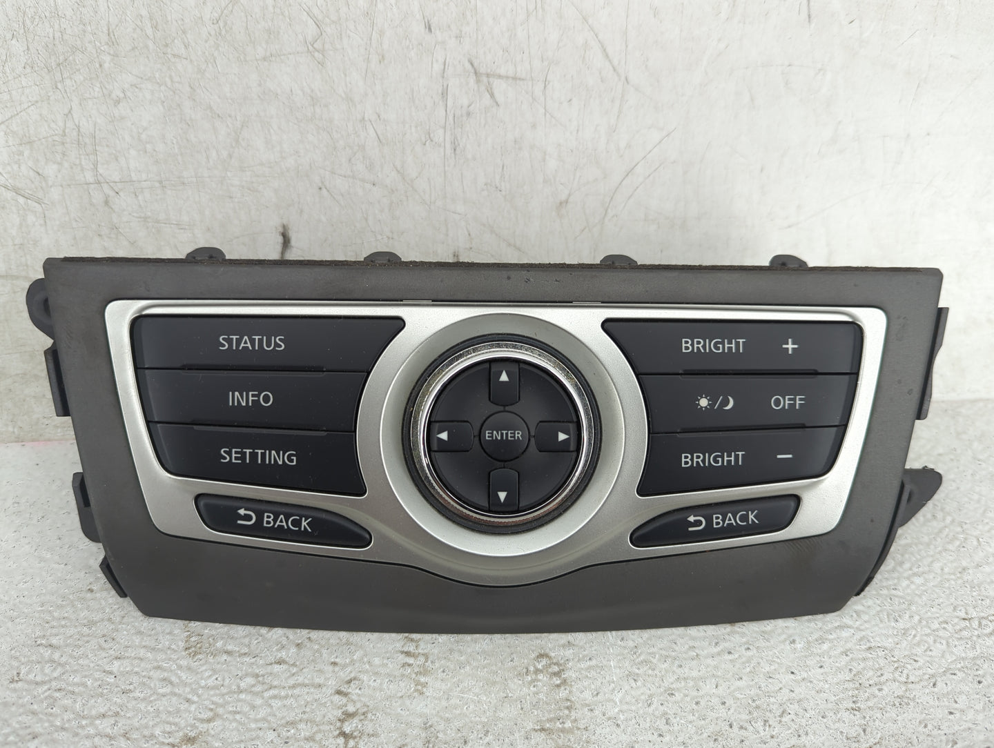 2011-2014 Nissan Murano Radio Control Panel - Oemusedautoparts1.com