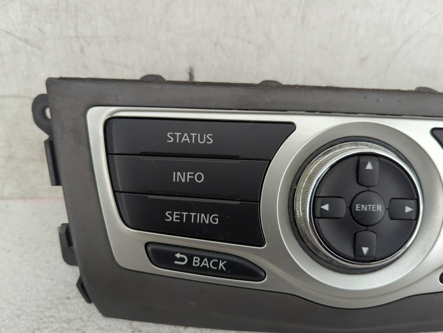 2011-2014 Nissan Murano Radio Control Panel - Oemusedautoparts1.com