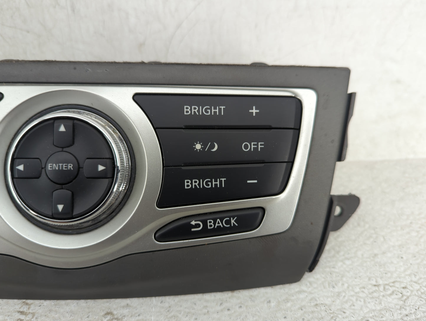 2011-2014 Nissan Murano Radio Control Panel - Oemusedautoparts1.com