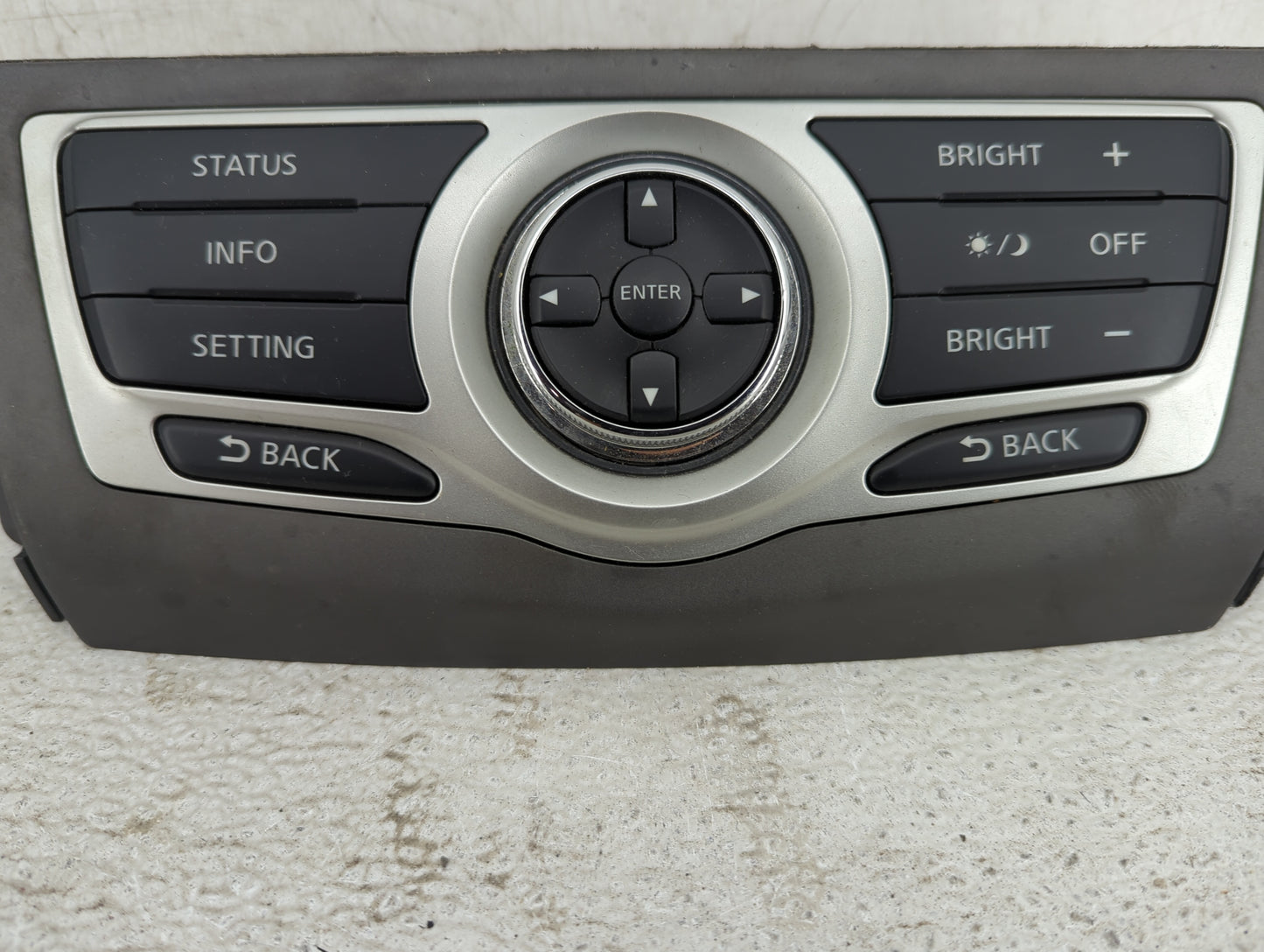 2011-2014 Nissan Murano Radio Control Panel - Oemusedautoparts1.com