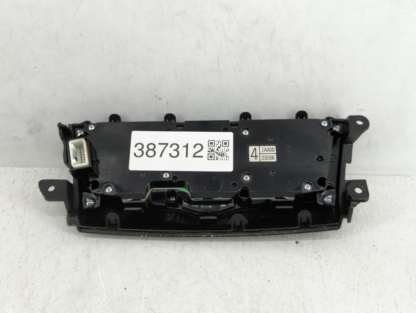 2013-2014 Nissan Murano Radio Control Panel - Oemusedautoparts1.com