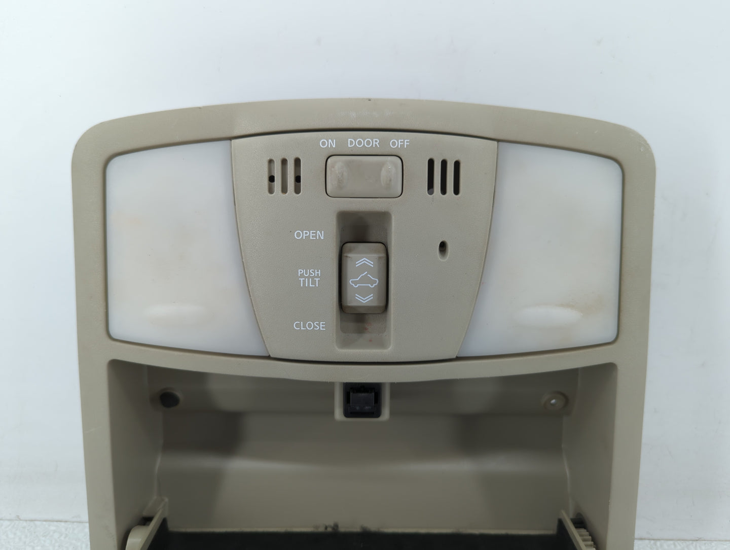 2014 Nissan Murano Overhead Roof Console Light Beige - Oemusedautoparts1.com