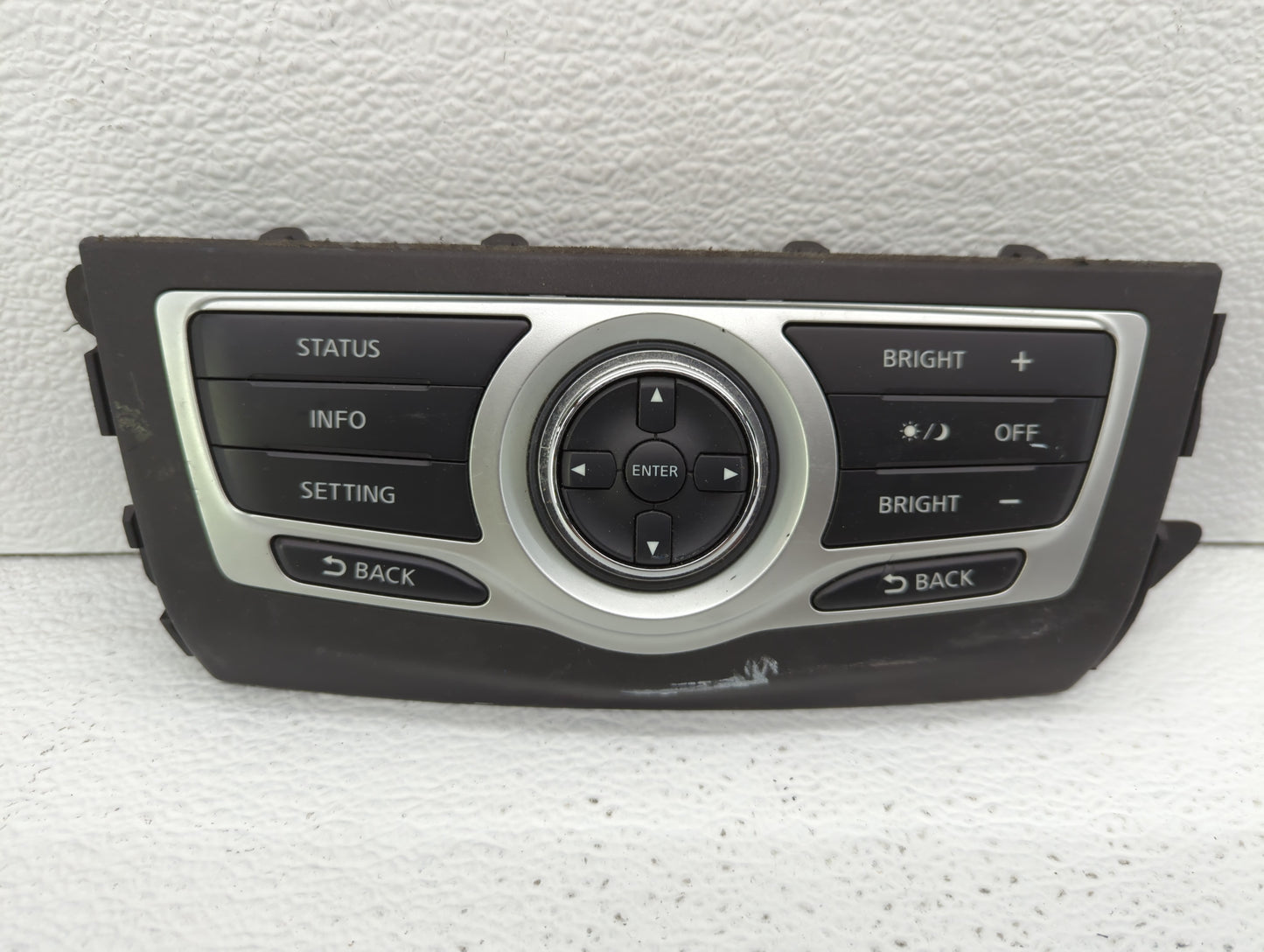 2013-2014 Nissan Murano Radio Control Panel - Oemusedautoparts1.com