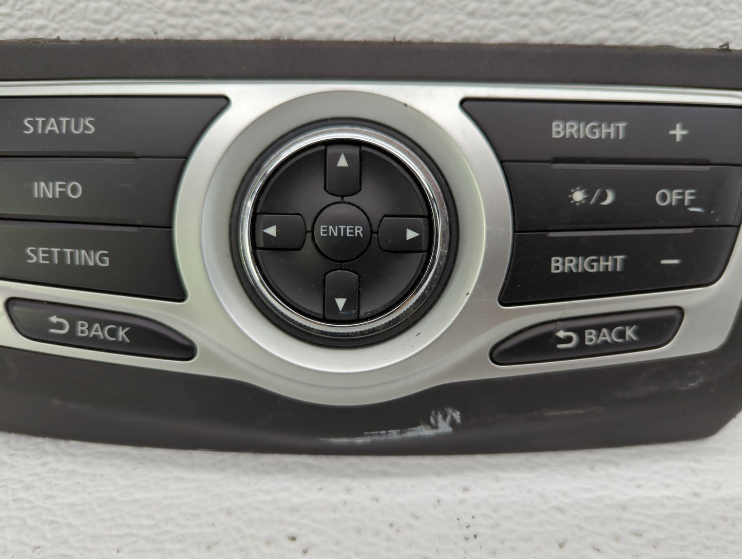2013-2014 Nissan Murano Radio Control Panel - Oemusedautoparts1.com