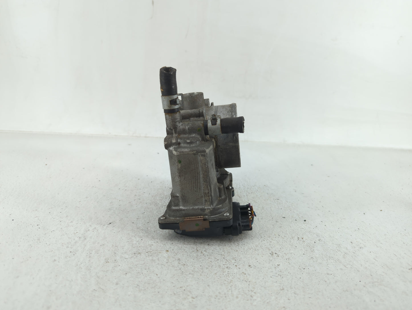 2014-2020 Nissan Nv200 Throttle Body P/N:ET-A60-02 E ET-A60-02 J Fits OEM Used Auto Parts - Oemusedautoparts1.com