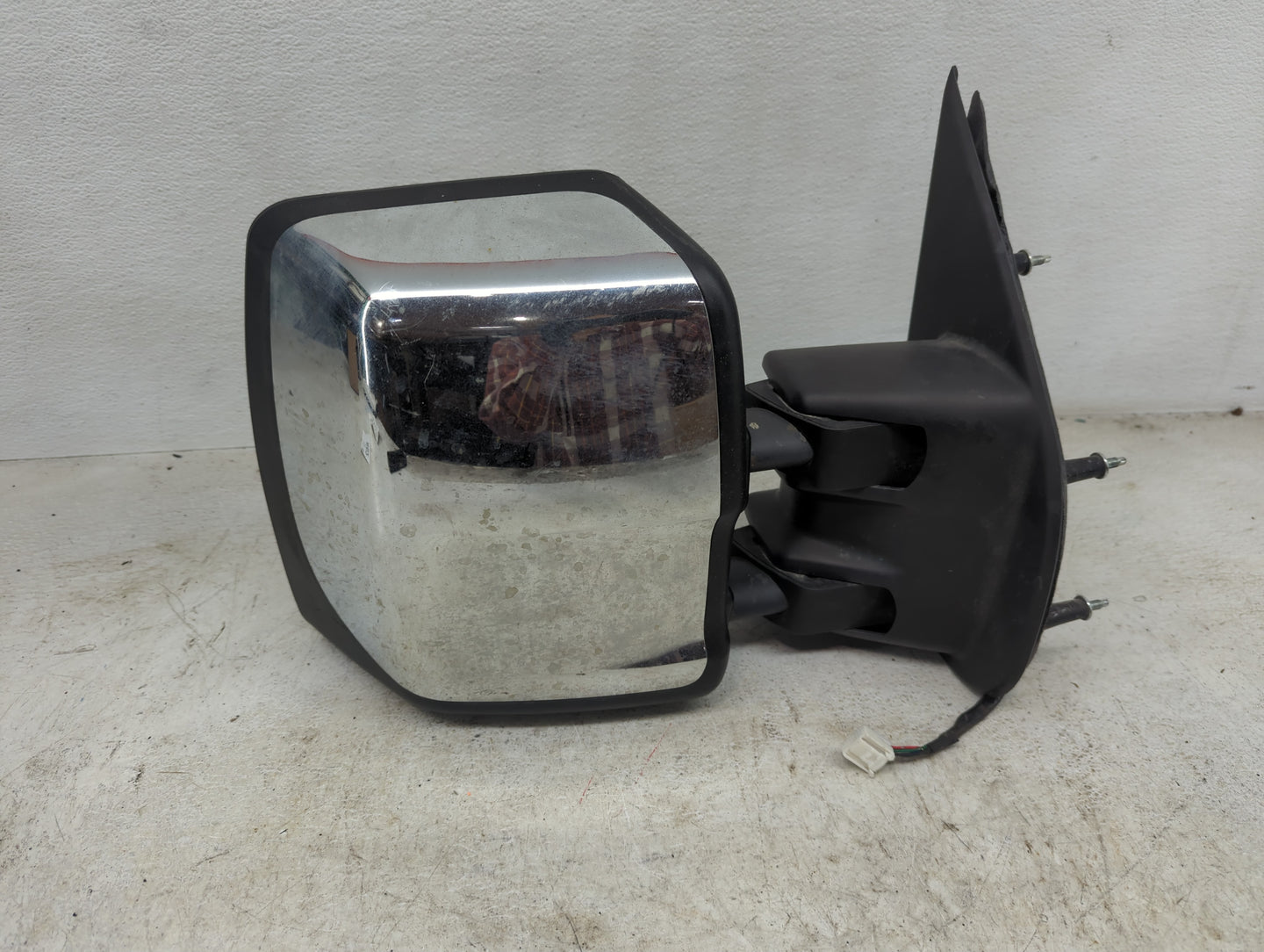 2012-2020 Nissan Nv2500 Passenger Side View Mirror - Right Door Mirror OEM Used - Oemusedautoparts1.com