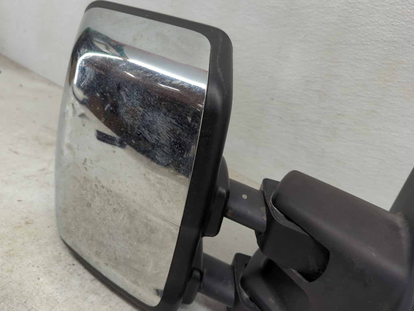 2012-2020 Nissan Nv2500 Passenger Side View Mirror - Right Door Mirror OEM Used - Oemusedautoparts1.com