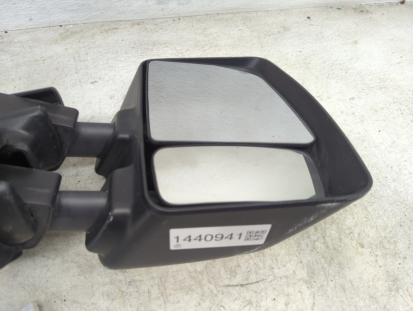 2012-2020 Nissan Nv2500 Passenger Side View Mirror - Right Door Mirror OEM Used - Oemusedautoparts1.com