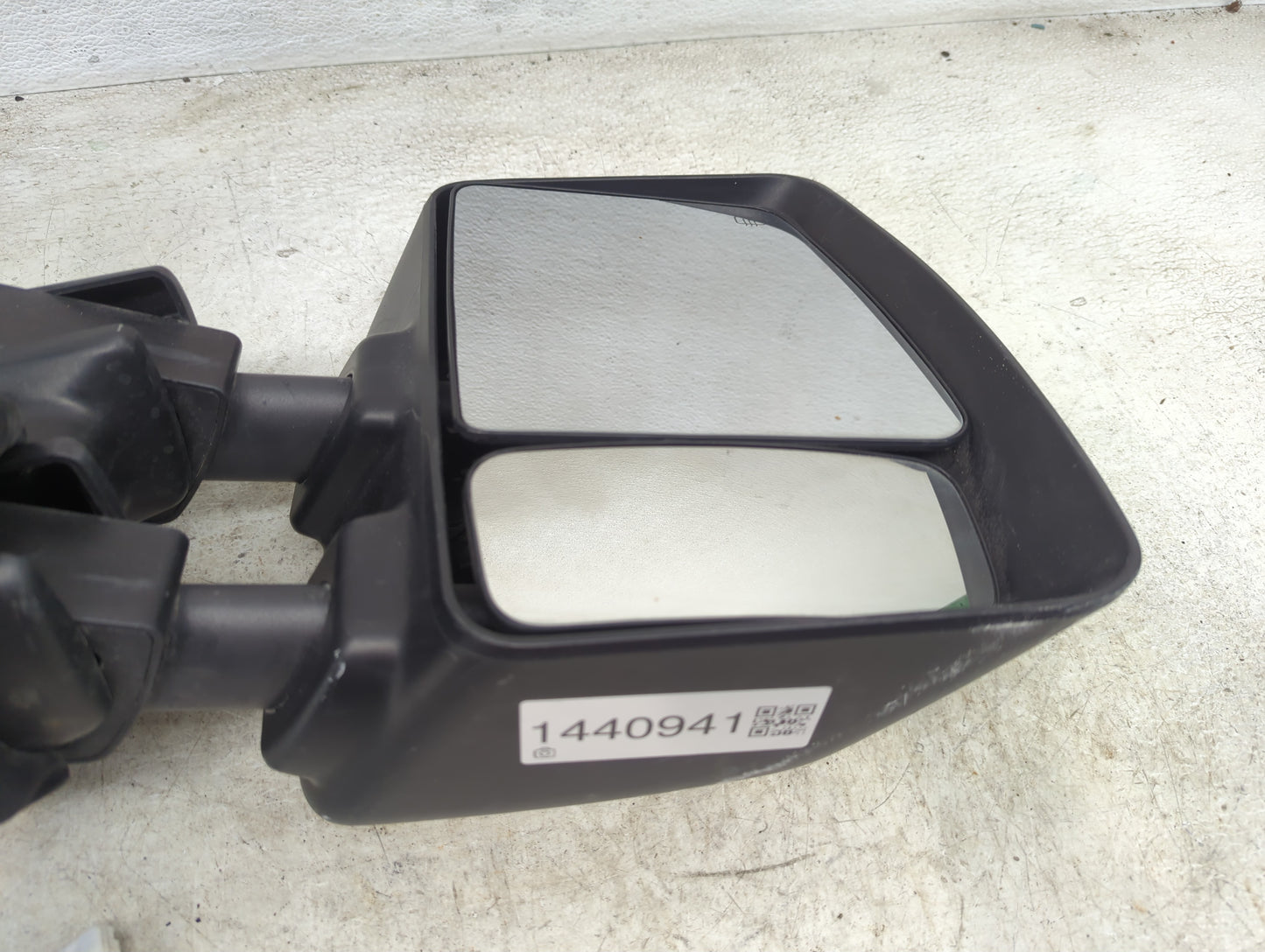 2012-2020 Nissan Nv2500 Passenger Side View Mirror - Right Door Mirror OEM Used - Oemusedautoparts1.com