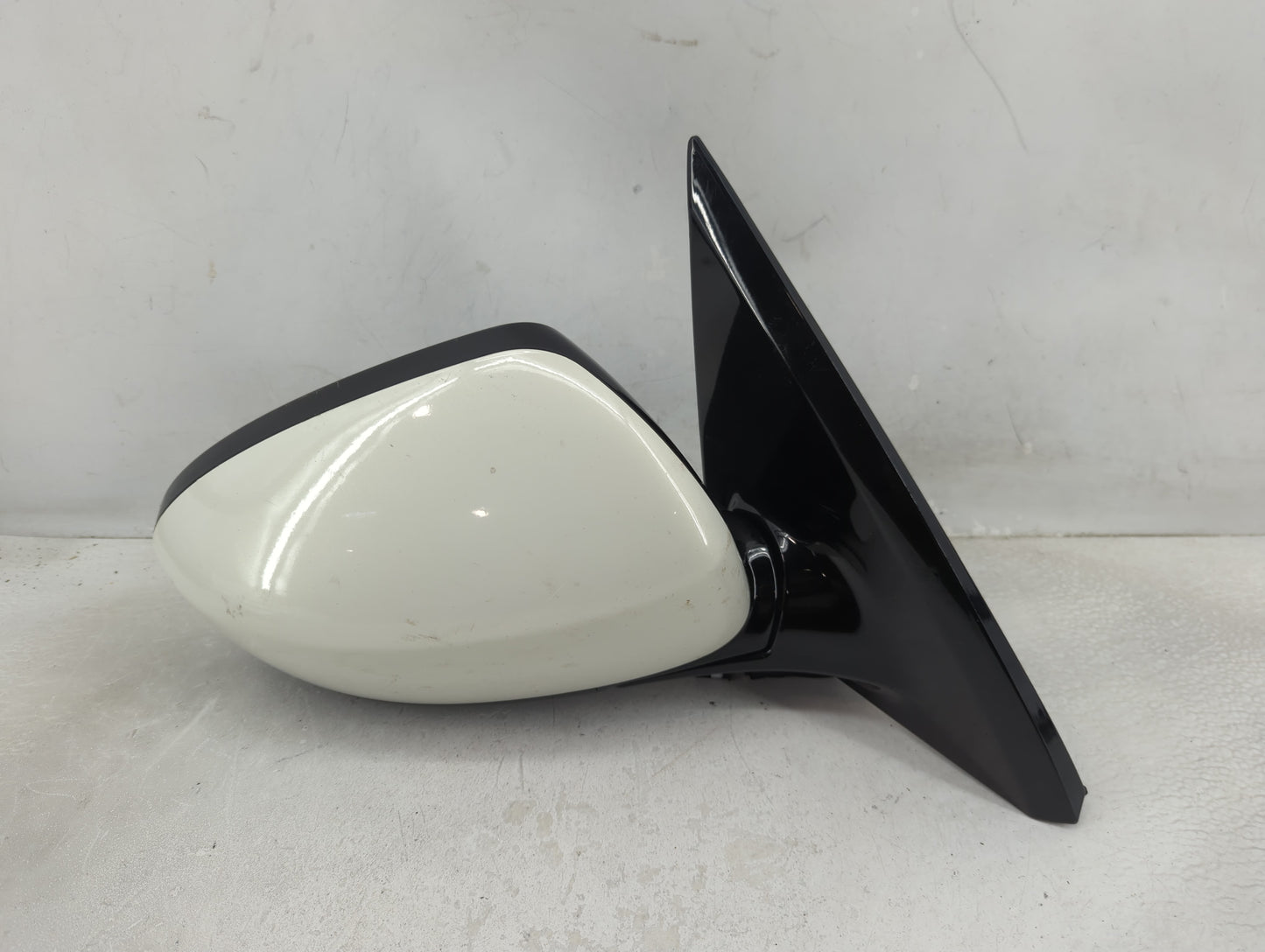 2013-2016 Nissan Pathfi Passenger Side View Mirror - Right Door Mirror OEM Used - Oemusedautoparts1.com