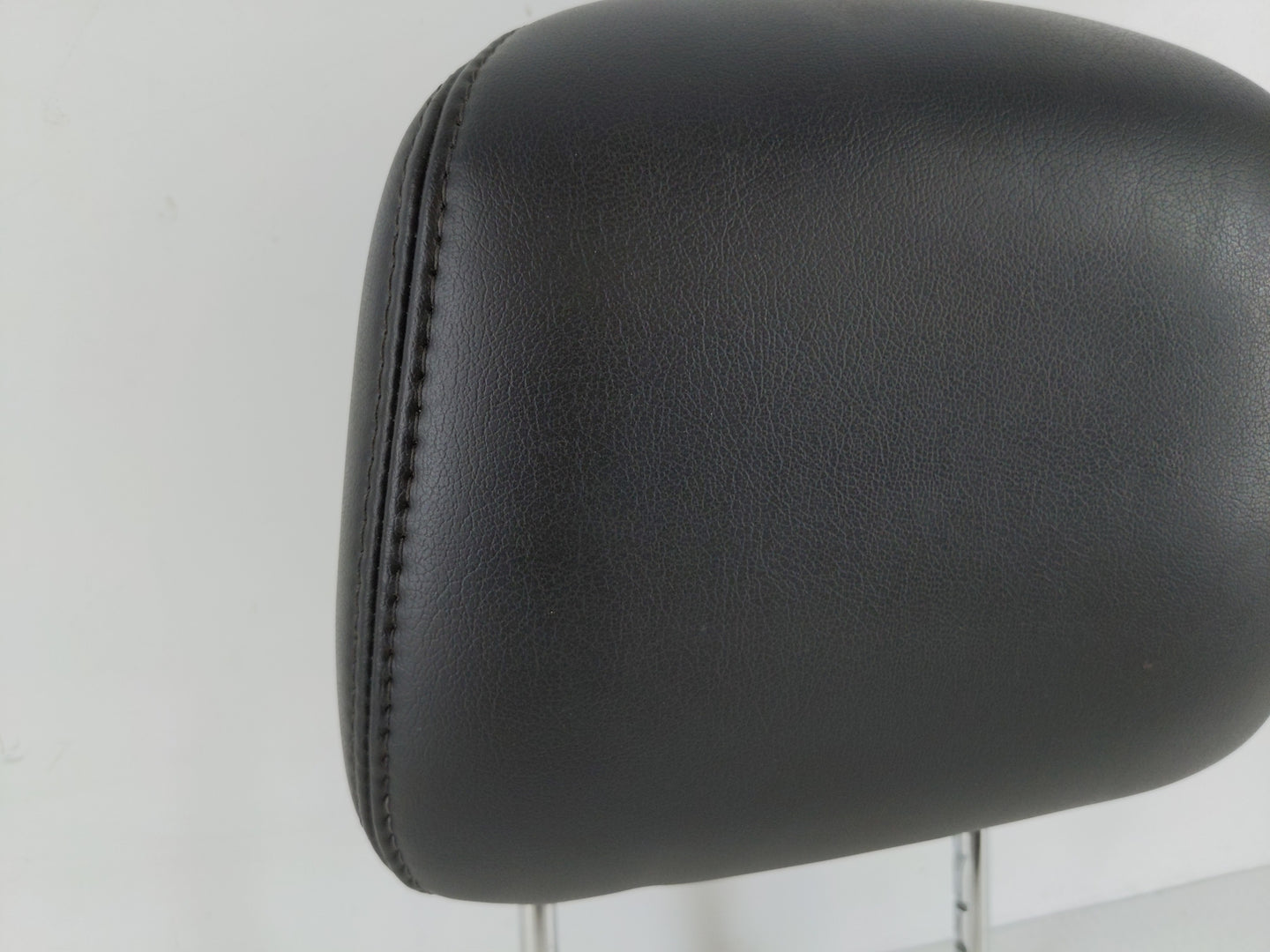 2014 Nissan Pathfinder Headrest Head Rest Front Driver Passenger Seat Fits OEM Used Auto Parts - Oemusedautoparts1.com