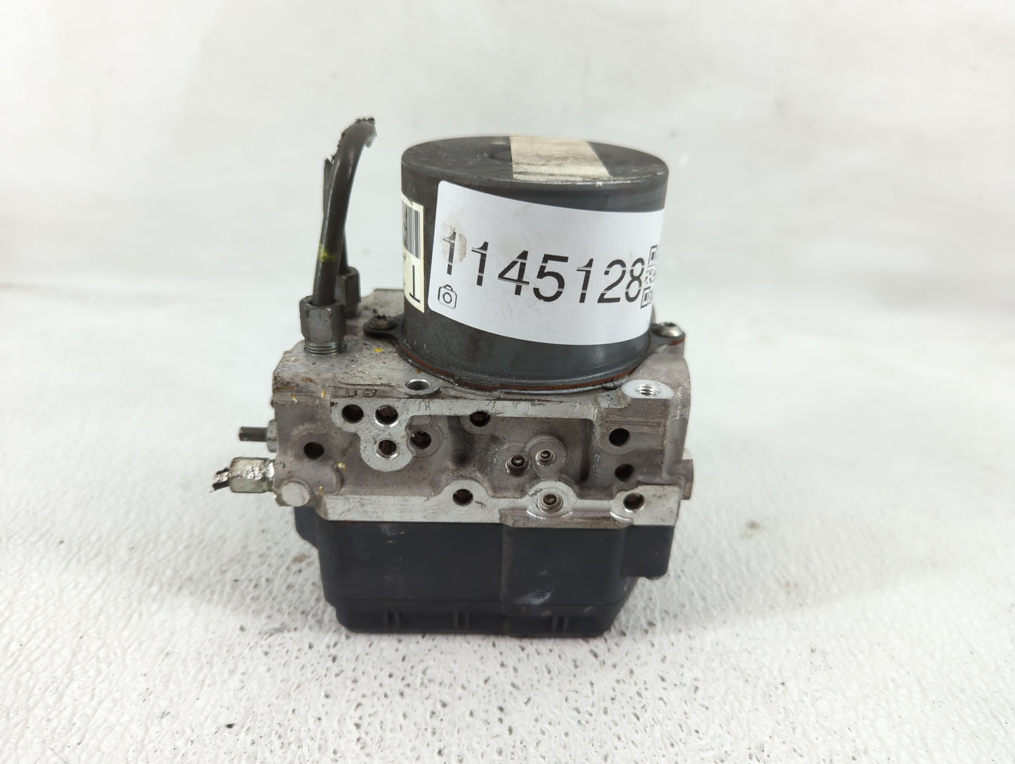2013-2014 Nissan Pathfinder ABS Pump Control Module Replacement P/N:47660 3KD0A Fits Fits 2013 2014 OEM Used Auto Parts - Oe