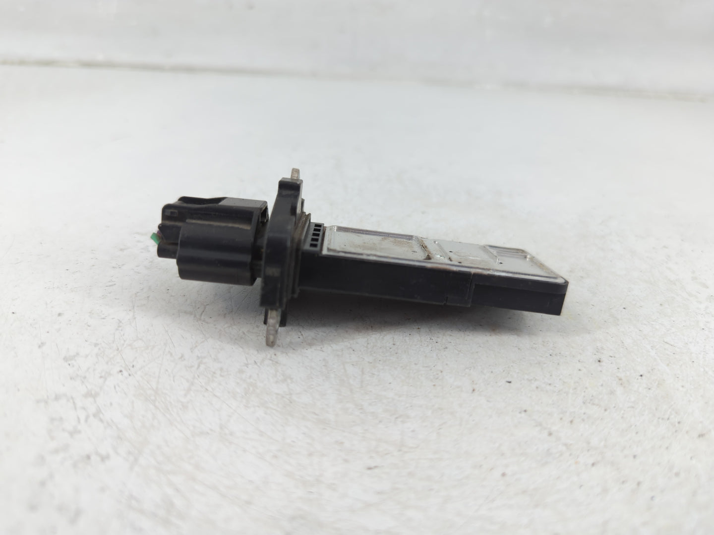 2005-2014 Nissan Pathfinder Mass Air Flow Meter Maf - Oemusedautoparts1.com