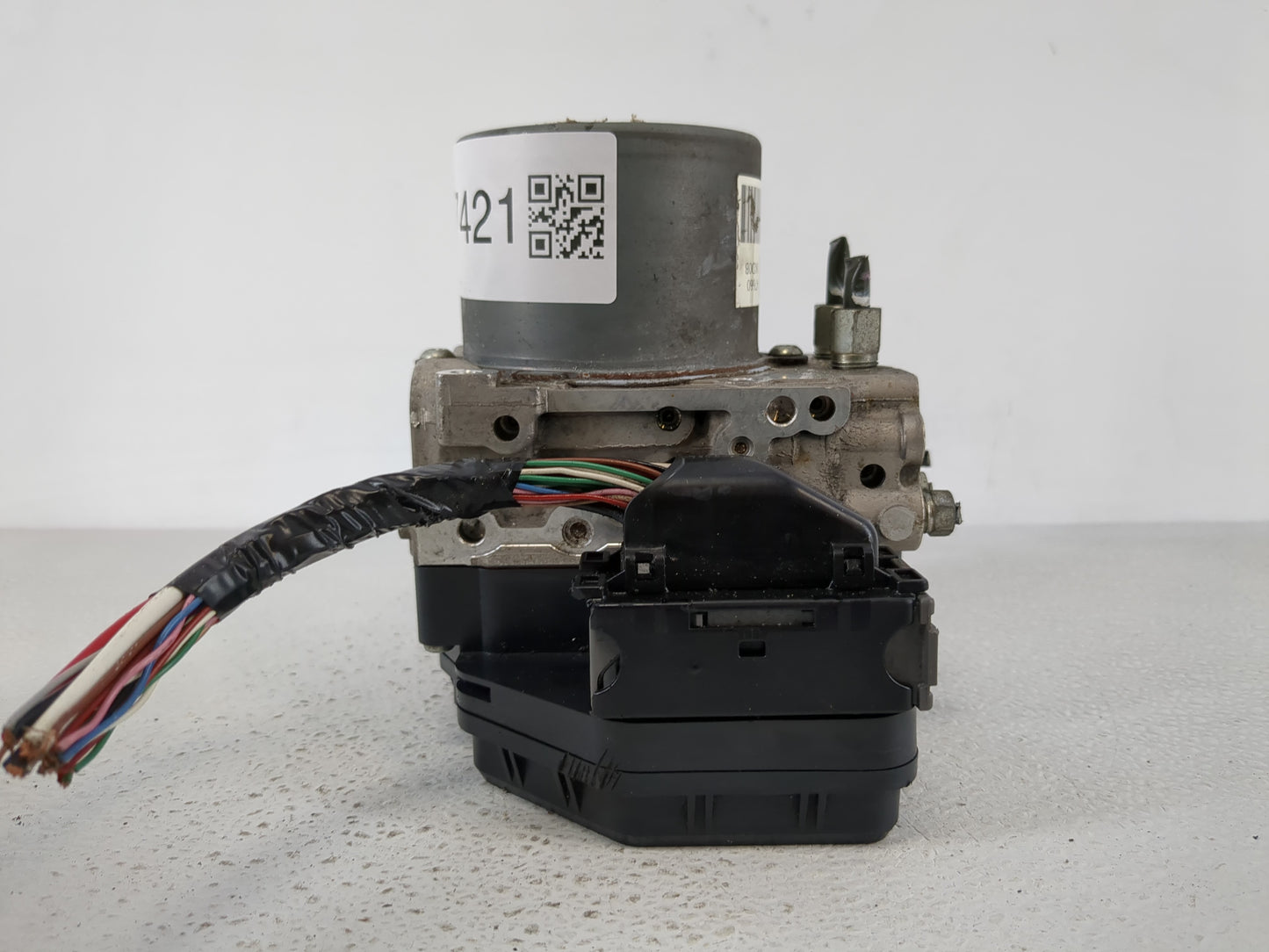 2013-2014 Nissan Pathfinder ABS Pump Control Module Replacement P/N:133000-0480 Fits Fits 2013 2014 OEM Used Auto Parts - Oe