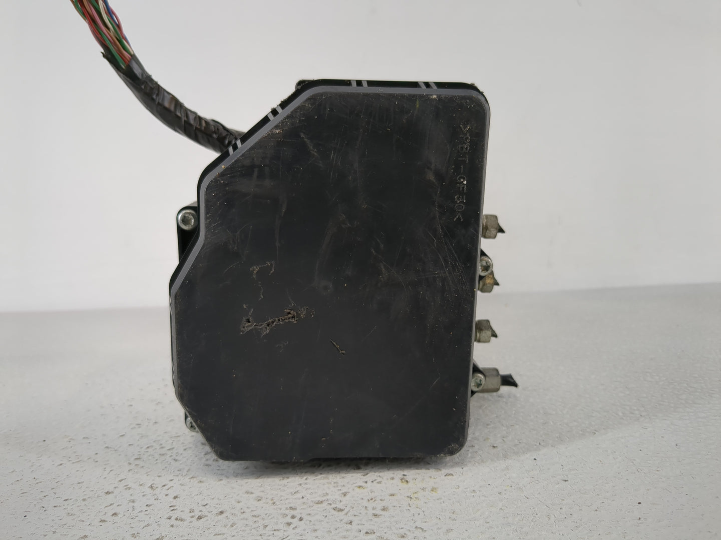 2013-2014 Nissan Pathfinder ABS Pump Control Module Replacement P/N:133000-0480 Fits Fits 2013 2014 OEM Used Auto Parts - Oe