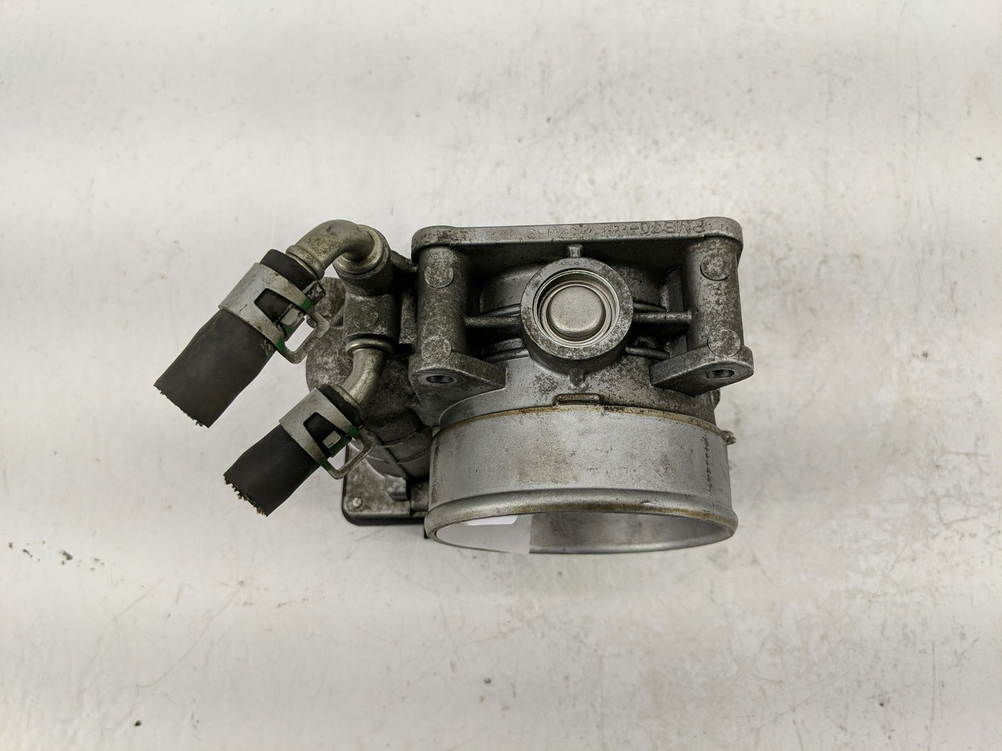 2013-2014 Nissan Pathfinder Throttle Body Fits Fits 2007 2008 2009 2010 2011 2012 2013 2014 OEM Used Auto Parts - Oemusedaut